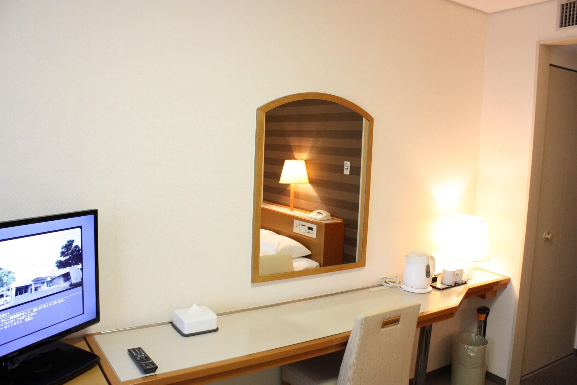 Fukuoka Recent Hotel Экстерьер фото