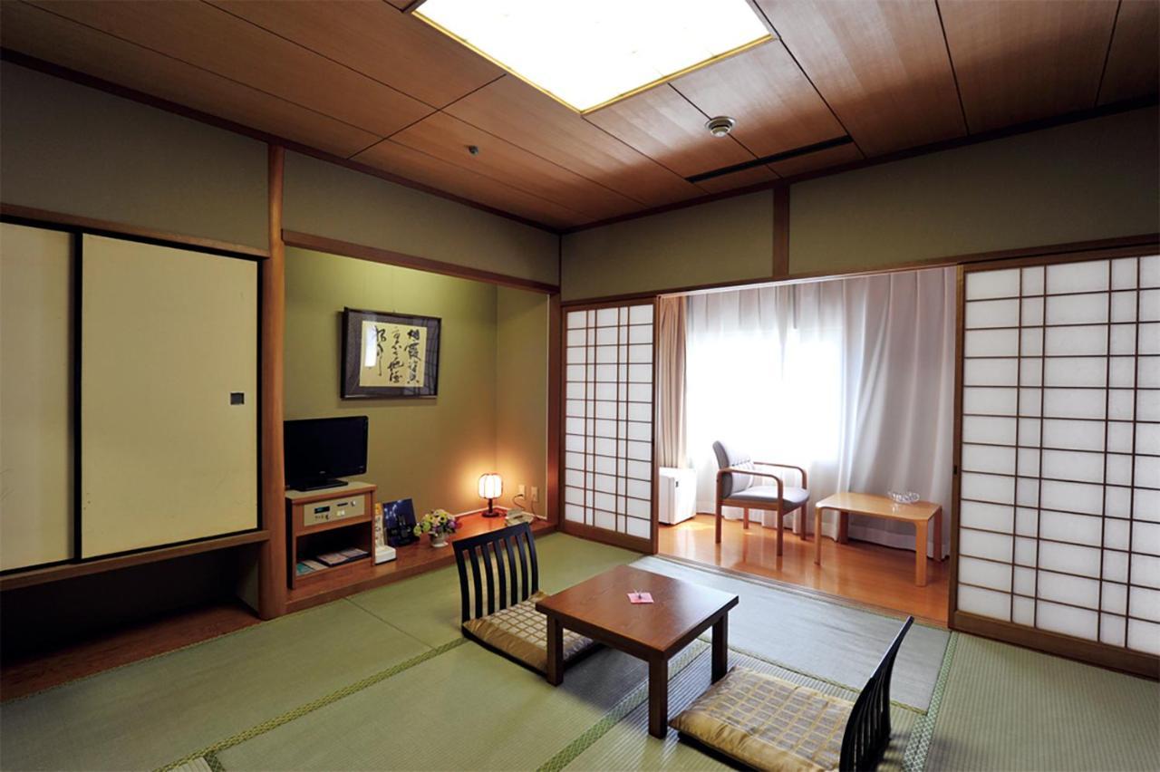 Fukuoka Recent Hotel Экстерьер фото