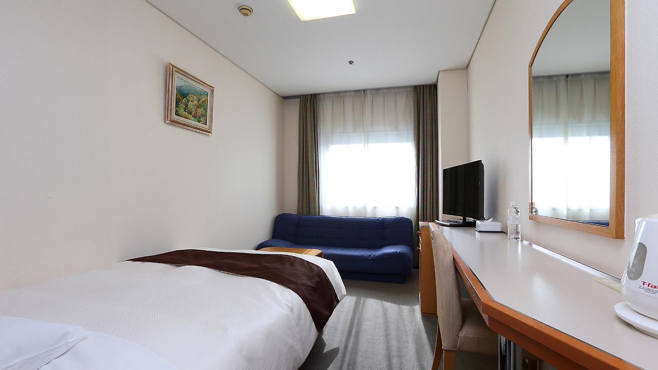 Fukuoka Recent Hotel Экстерьер фото